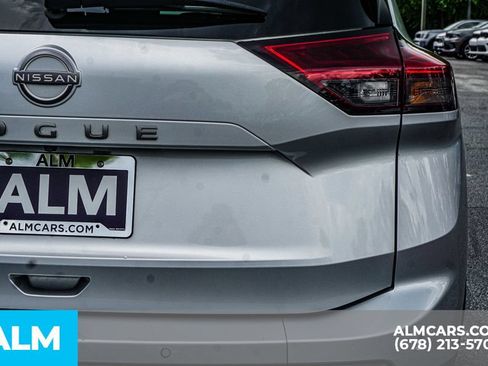 Used 2024 Nissan Rogue S FWD image 13