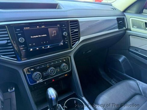 Used 2021 Volkswagen Atlas SEL Premium image 26
