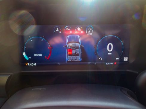 Used 2025 Ford F250 Platinum image 14