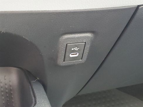 Used 2024 Toyota Corolla SE image 28