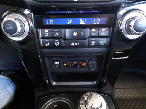 Used 2019 Toyota 4Runner Limited AWD/4WD image 48