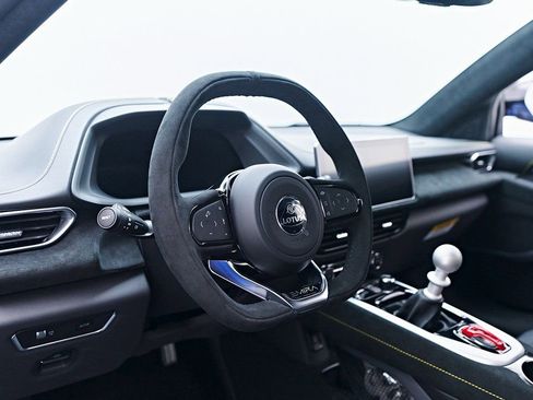 Used 2025 Lotus Emira RWD image 42