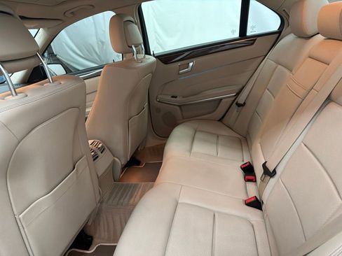 Used 2014 Mercedes-Benz E 350 Sedan image 20