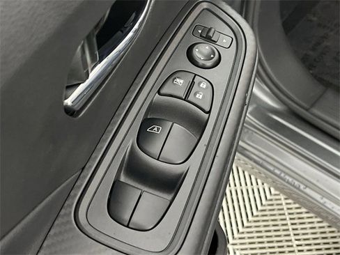 Used 2025 Nissan Versa SV w/ Trunk Package image 13