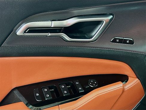 Used 2023 Kia Sportage SX image 16