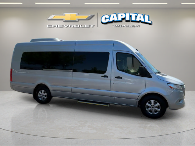 Used 2021 Mercedes-Benz Sprinter 2500 image 7
