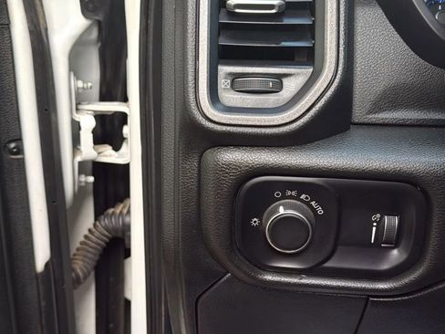 Used 2021 RAM 4500 Tradesman w/ Chrome Appearance Group image 12