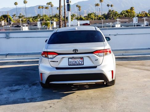 Used 2021 Toyota Corolla LE w/ Carpet Mat Package (TMS) FWD image 8