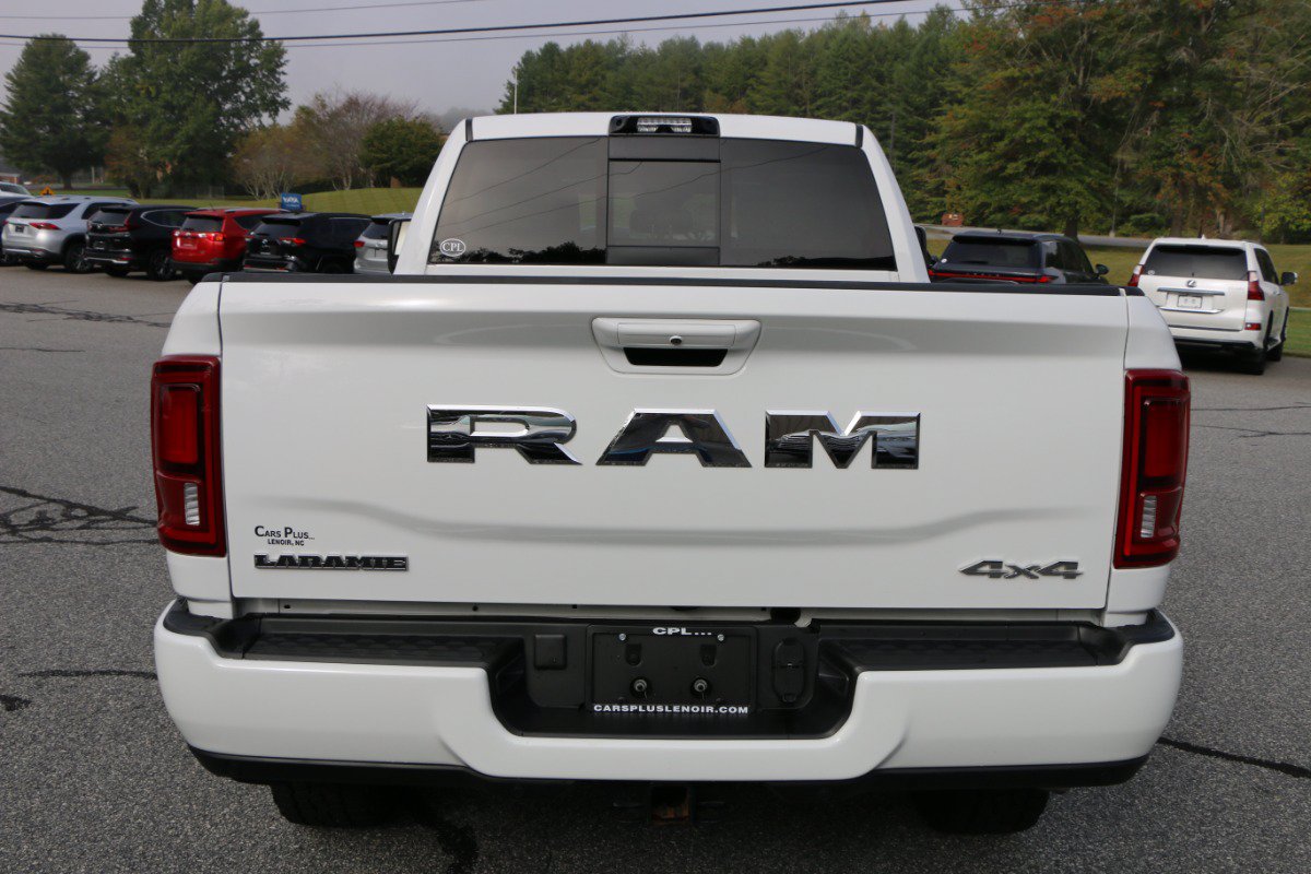 Used 2025 RAM 2500 Laramie AWD/4WD image 4