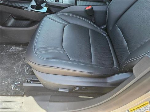 New 2025 Ford Mustang Mach-E Premium image 4