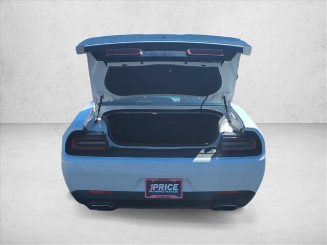 Used 2021 Dodge Challenger SXT RWD image 6