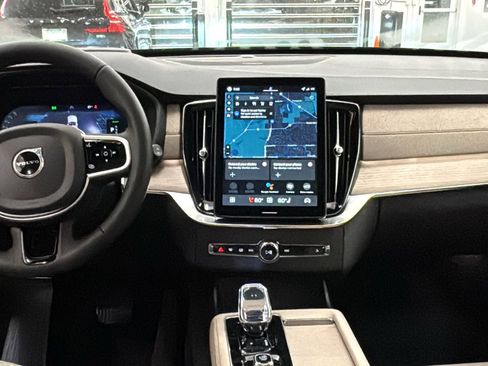 New 2026 Volvo XC90 T8 Ultra w/ Protection Package Premier AWD/4WD image 11