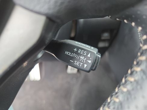 Certified 2025 Lexus IS 350 F Sport image 31