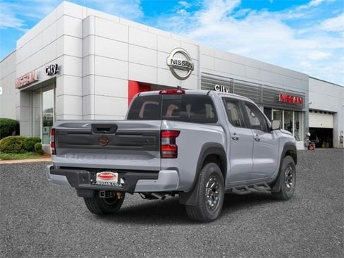 New 2026 Nissan Frontier PRO-4X w/ Pro-4x Convenience Package image 2