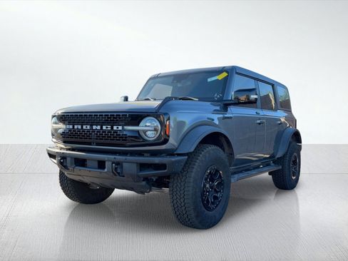 Used 2021 Ford Bronco Wildtrak image 2