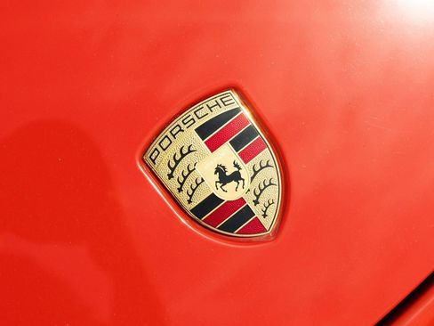 Used 2018 Porsche 911 GT3 RWD image 34
