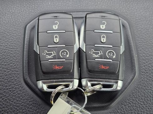 Used 2022 RAM 1500 Laramie w/ Sport Appearance Package AWD/4WD image 35