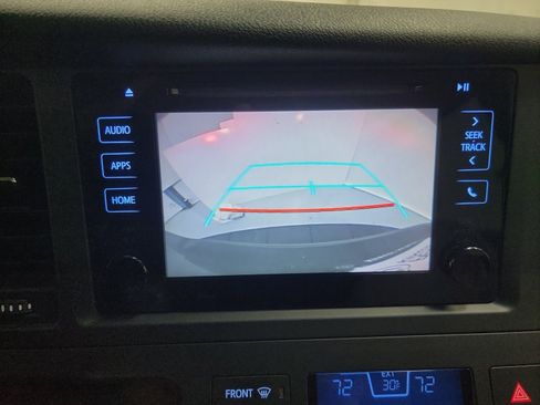 Used 2016 Toyota Sienna LE image 23