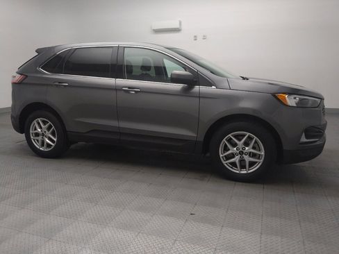 Used 2024 Ford Edge SEL image 11
