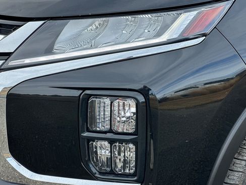 Used 2024 Mitsubishi Outlander Sport SE image 46