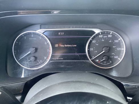 Used 2022 Nissan Pathfinder SL AWD/4WD image 20