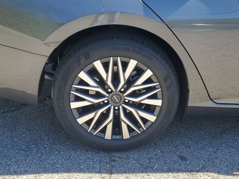 New 2026 Nissan Altima 2.5 SV FWD image 5