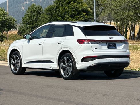 Used 2023 Audi Q4 e-tron Premium Plus w/ Premium Plus AWD/4WD image 5