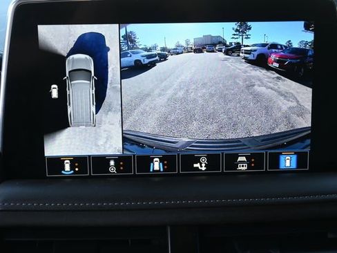 Used 2021 Chevrolet Tahoe Z71 w/ Z71 Signature Package image 20