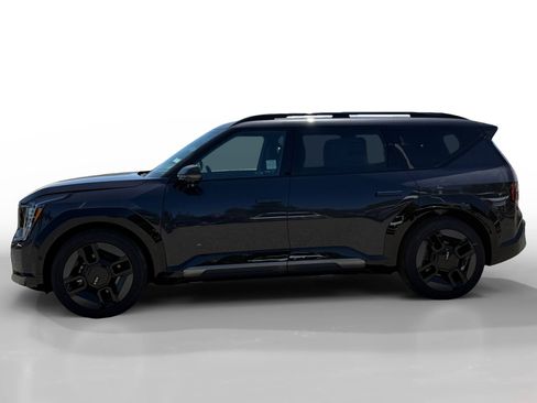 New 2026 Kia EV9 GT-Line AWD/4WD image 2