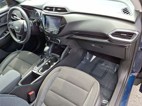 Certified 2022 Chevrolet TrailBlazer LT w/ Convenience Package AWD/4WD image 32