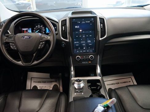 Used 2022 Ford Edge Titanium image 38