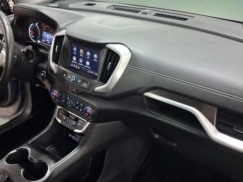 Used 2023 GMC Terrain SLE w/ Driver Convenience Package AWD/4WD image 19