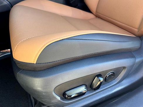 Used 2024 Lexus ES 350 Premium image 15