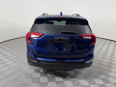 Used 2022 GMC Terrain SLE w/ Elevation Edition FWD image 6