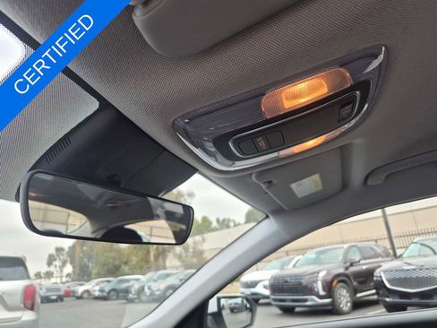 Used 2025 Hyundai Elantra SE FWD image 18