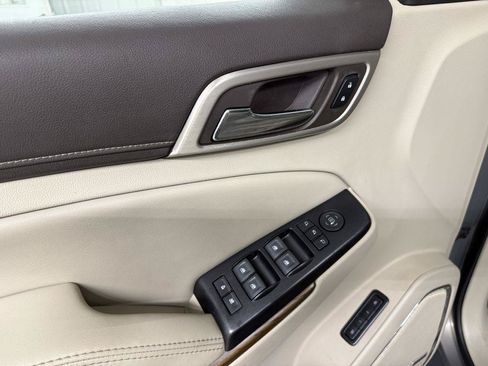 Used 2019 GMC Yukon XL Denali w/ Open Road Package AWD/4WD image 28