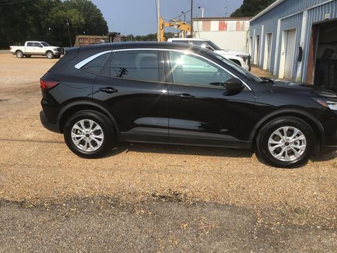 Used 2024 Ford Escape Active FWD image 9