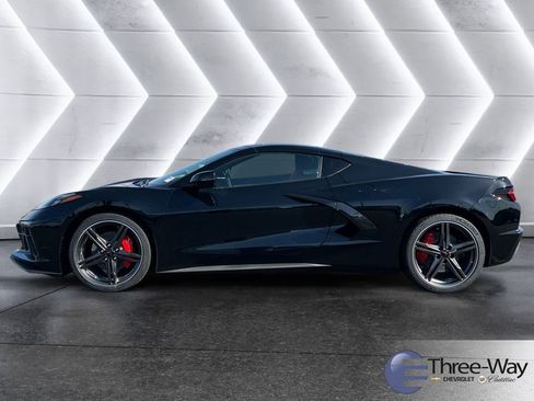 New 2026 Chevrolet Corvette Stingray Preferred Cpe image 2