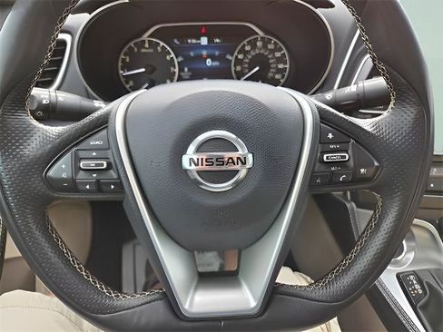 Used 2021 Nissan Maxima Platinum image 13