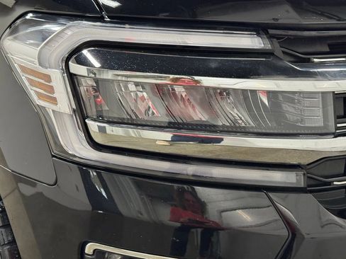 Used 2024 Ford Expedition Max Limited image 32