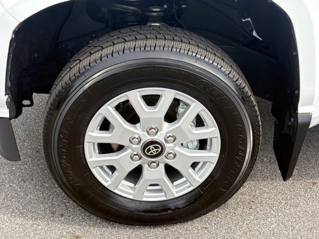 Used 2026 Toyota Tacoma SR5 AWD/4WD image 27