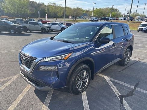 Used 2023 Nissan Rogue S image 4