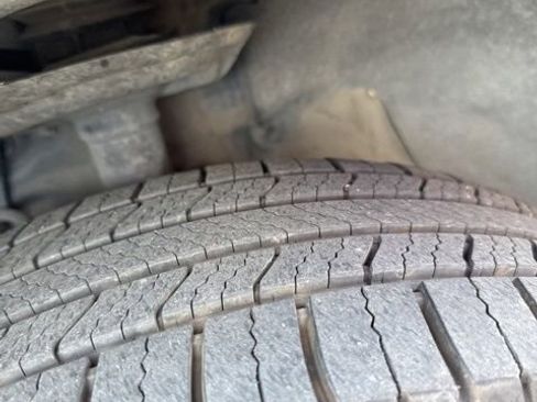 Used 2020 Toyota RAV4 Limited image 27