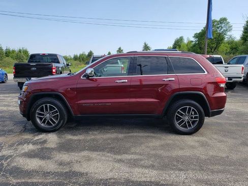 Used 2018 Jeep Grand Cherokee Limited AWD/4WD image 4