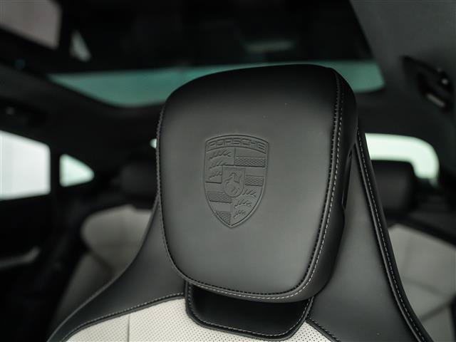 Used 2025 Porsche Taycan RWD image 23