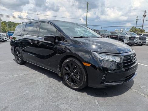 Used 2023 Honda Odyssey Sport image 2