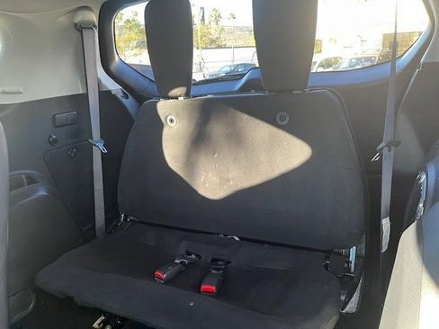 Used 2012 Mitsubishi Outlander GT image 9