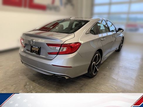 Used 2020 Honda Accord Sport image 7