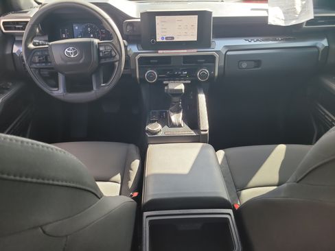 Used 2025 Toyota Tacoma SR5 AWD/4WD image 16