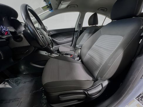 Used 2017 Kia Forte S w/ S Technology Package image 15